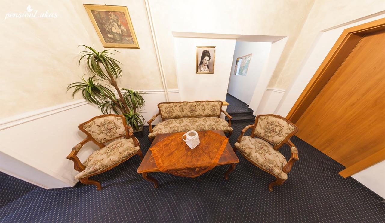 Pension Lukas Karlovy Vary Exterior foto