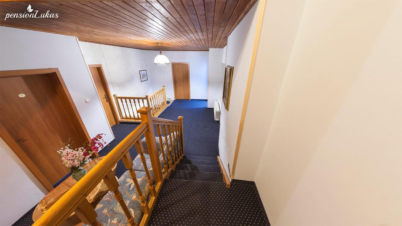 Pension Lukas Karlovy Vary Exterior foto